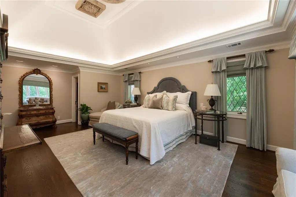 50 Cates Ridge Road, Sandy Springs, Georgia 30327, 7 Bedrooms Bedrooms, ,8 BathroomsBathrooms,Residential,Sold,50 Cates Ridge Road,6886698