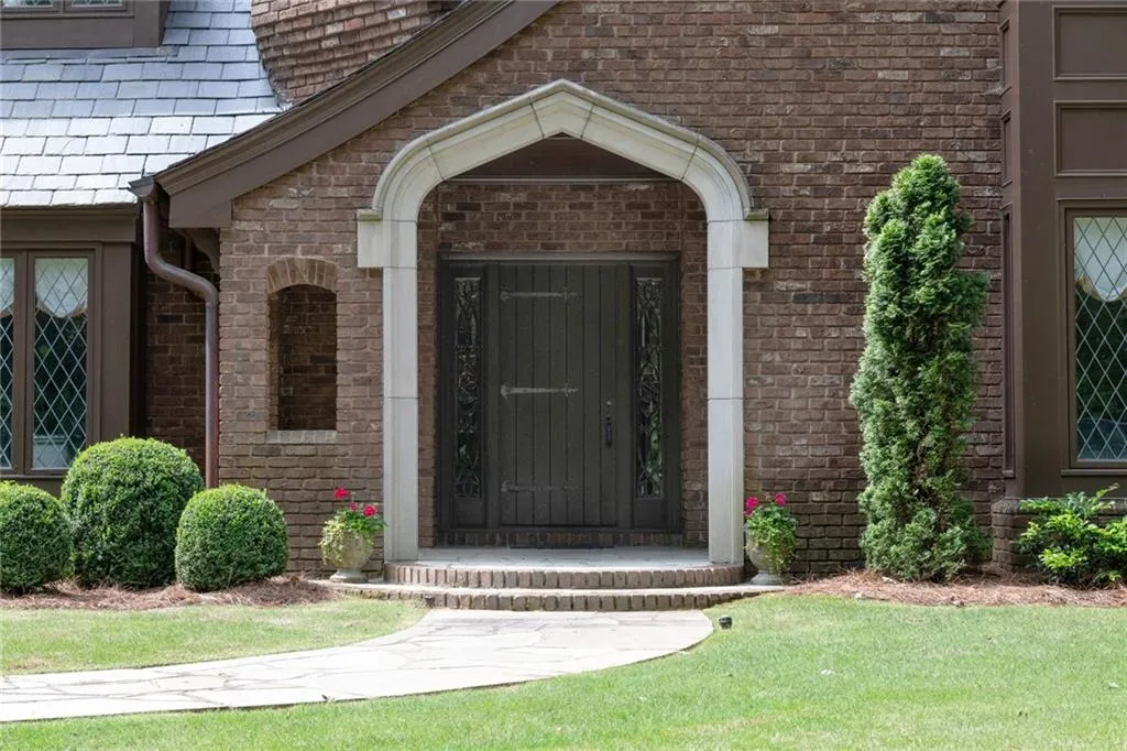 50 Cates Ridge Road, Sandy Springs, Georgia 30327, 7 Bedrooms Bedrooms, ,8 BathroomsBathrooms,Residential,Sold,50 Cates Ridge Road,6886698