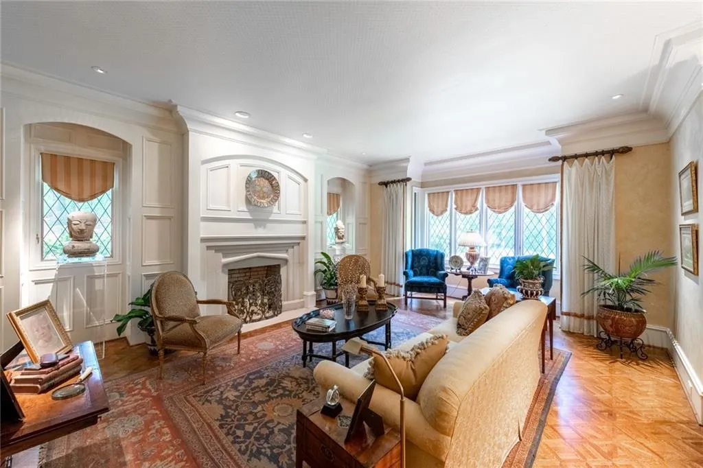 50 Cates Ridge Road, Sandy Springs, Georgia 30327, 7 Bedrooms Bedrooms, ,8 BathroomsBathrooms,Residential,Sold,50 Cates Ridge Road,6886698