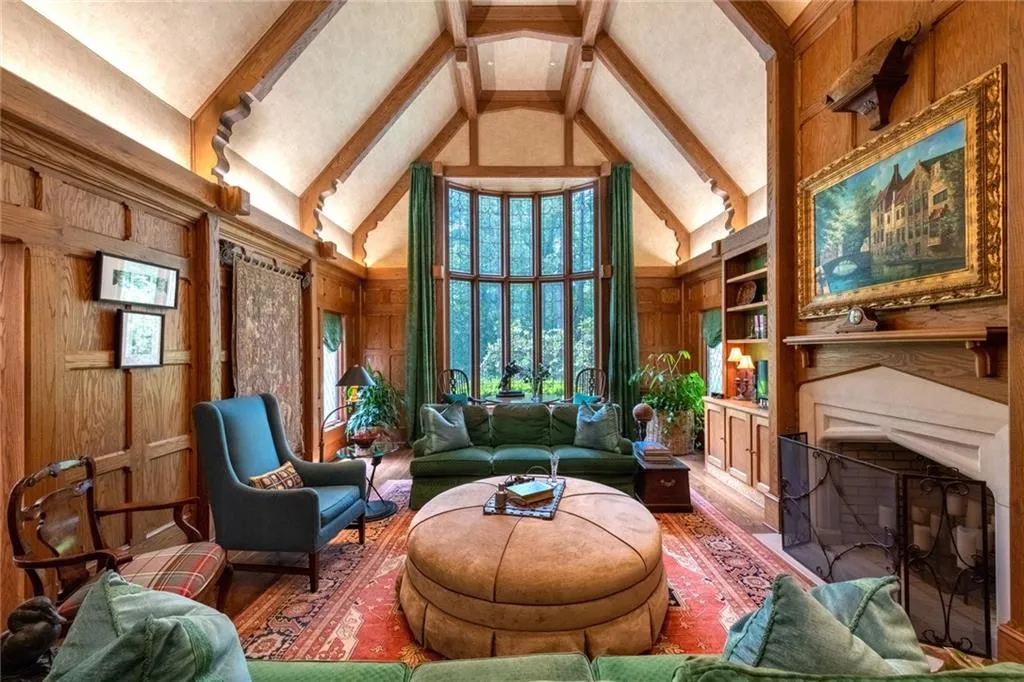 50 Cates Ridge Road, Sandy Springs, Georgia 30327, 7 Bedrooms Bedrooms, ,8 BathroomsBathrooms,Residential,Sold,50 Cates Ridge Road,6886698