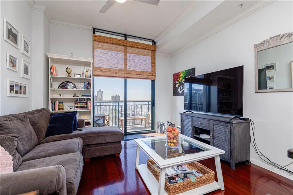 3040 Peachtree Road Nw Unit 1509, Atlanta, Georgia 30305, 1 Bedroom Bedrooms, ,1 BathroomBathrooms,Residential,For Sale,3040 Peachtree Road Nw Unit 1509,7540720