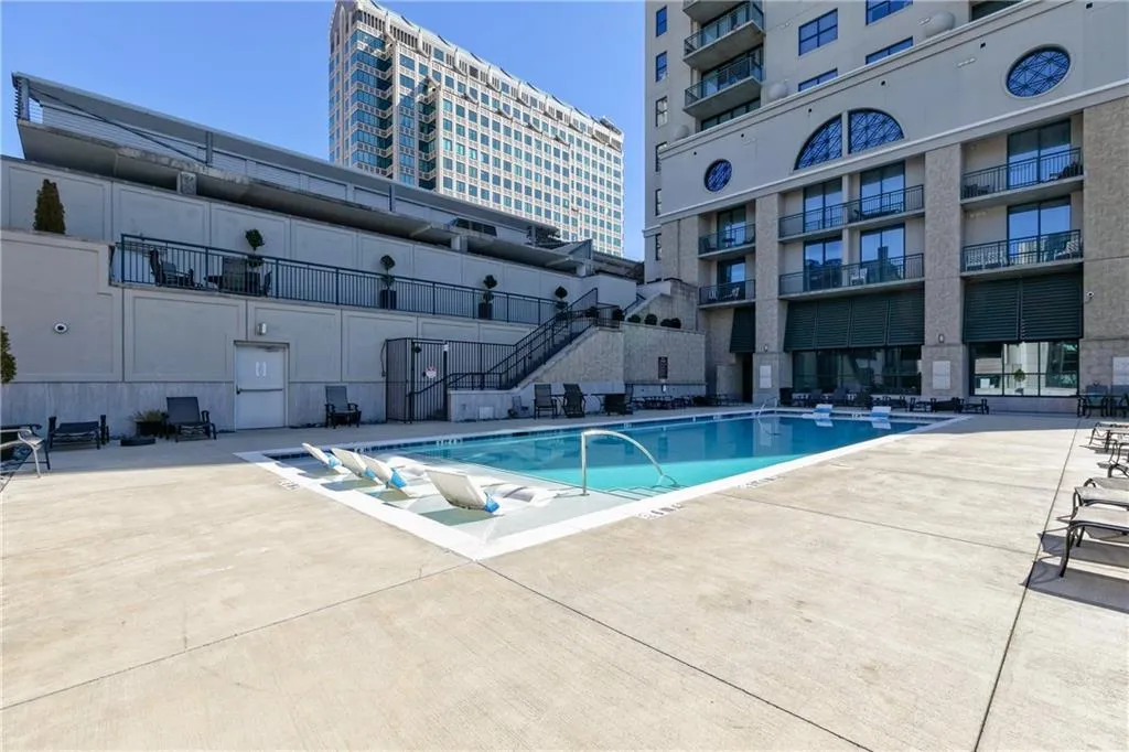 3040 Peachtree Road Nw Unit 1509, Atlanta, Georgia 30305, 1 Bedroom Bedrooms, ,1 BathroomBathrooms,Residential,For Sale,3040 Peachtree Road Nw Unit 1509,7540720