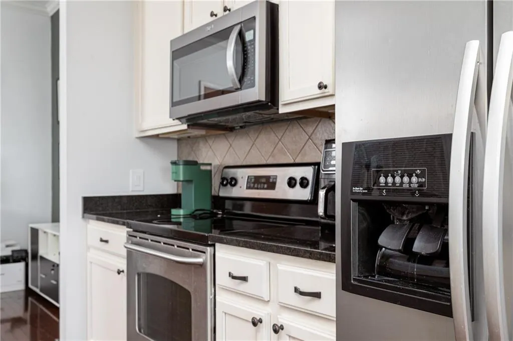 3040 Peachtree Road Nw Unit 1509, Atlanta, Georgia 30305, 1 Bedroom Bedrooms, ,1 BathroomBathrooms,Residential,For Sale,3040 Peachtree Road Nw Unit 1509,7540720