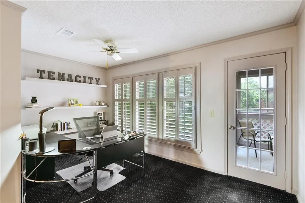 907 Hollyfax Circle Unit 907, Sandy Springs, Georgia 30328, 2 Bedrooms Bedrooms, ,2 BathroomsBathrooms,Residential,Sold,907 Hollyfax Circle Unit 907,6035062