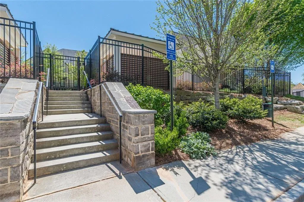3651 Allegretto Circle, Atlanta, Georgia 30339, 2 Bedrooms Bedrooms, 0 ,2 BathroomsBathrooms,Residential,For Sale,3651 Allegretto Circle,7749746