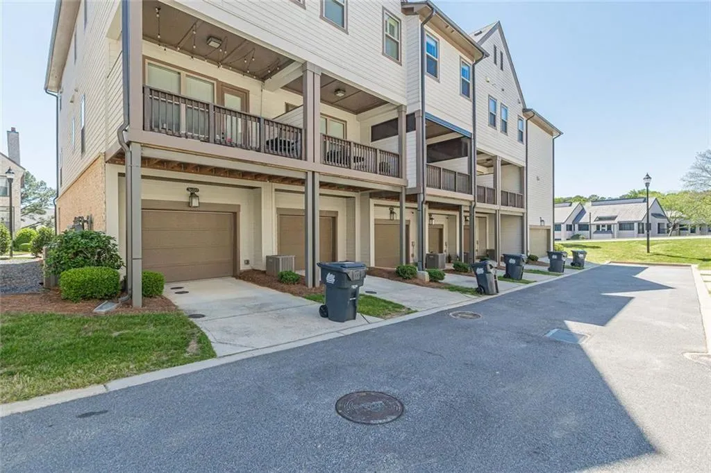 3651 Allegretto Circle, Atlanta, Georgia 30339, 2 Bedrooms Bedrooms, 0 ,2 BathroomsBathrooms,Residential,For Sale,3651 Allegretto Circle,7749746