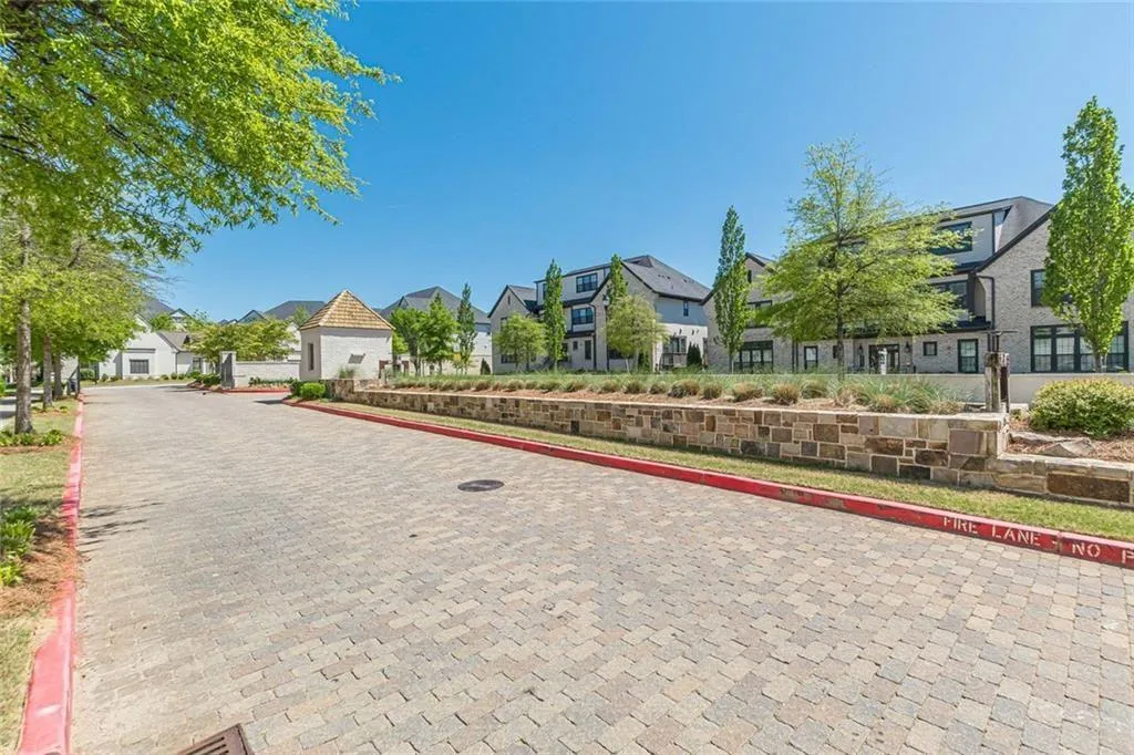 3651 Allegretto Circle, Atlanta, Georgia 30339, 2 Bedrooms Bedrooms, 0 ,2 BathroomsBathrooms,Residential,For Sale,3651 Allegretto Circle,7749746