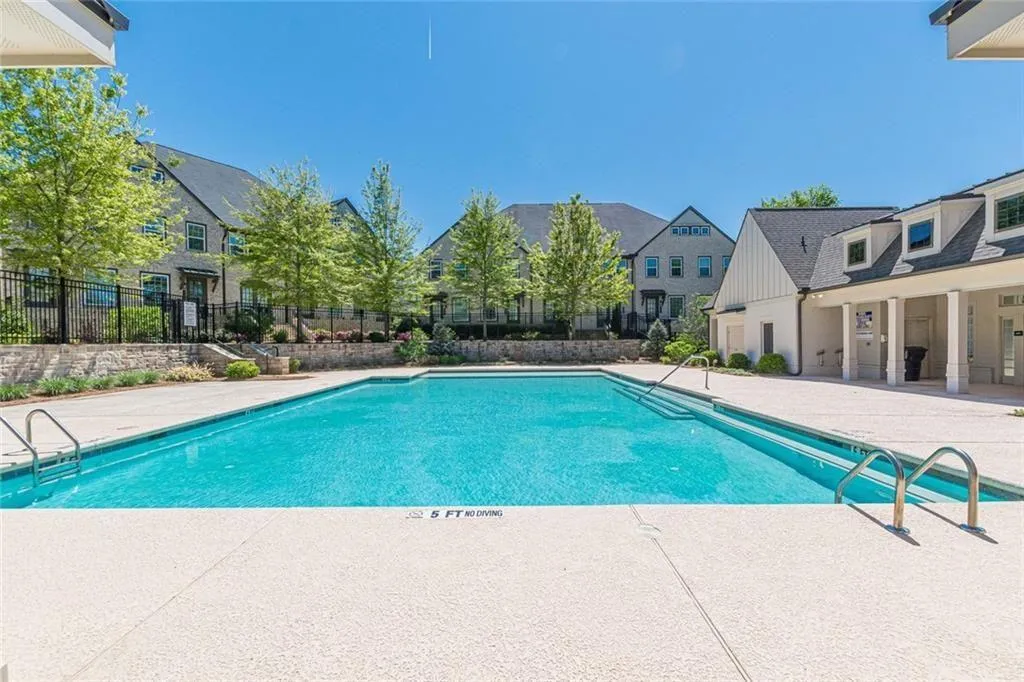 3651 Allegretto Circle, Atlanta, Georgia 30339, 2 Bedrooms Bedrooms, 0 ,2 BathroomsBathrooms,Residential,For Sale,3651 Allegretto Circle,7749746