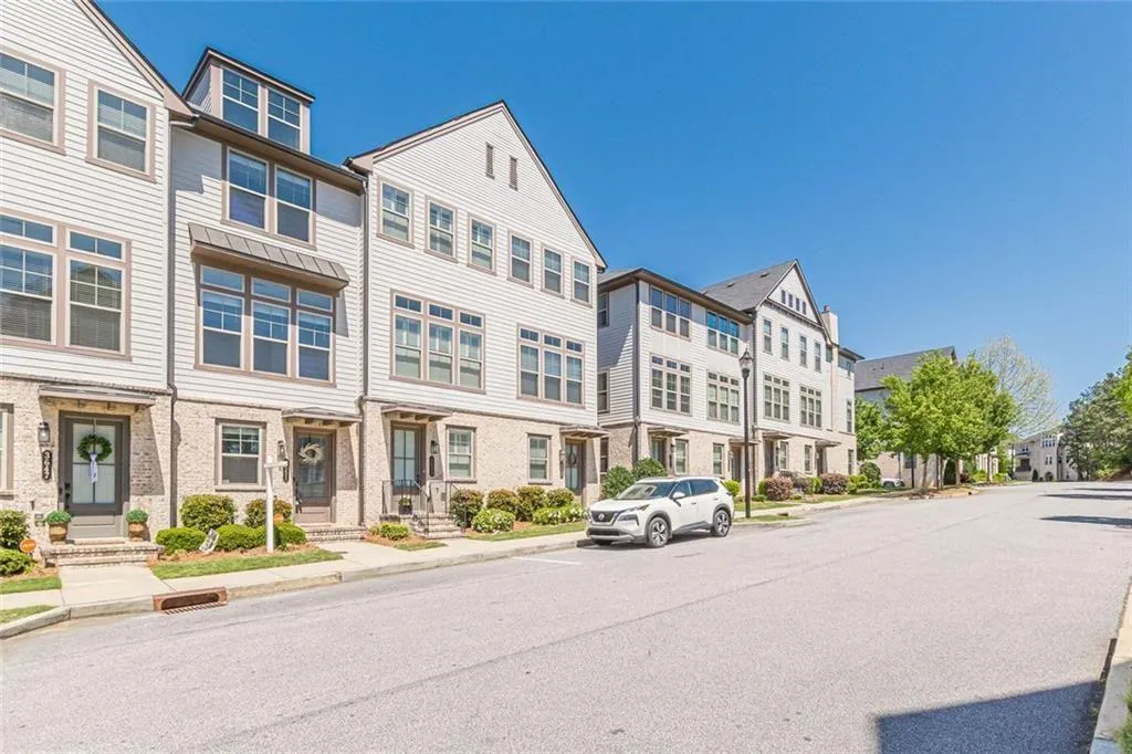 3651 Allegretto Circle, Atlanta, Georgia 30339, 2 Bedrooms Bedrooms, 0 ,2 BathroomsBathrooms,Residential,For Sale,3651 Allegretto Circle,7749746