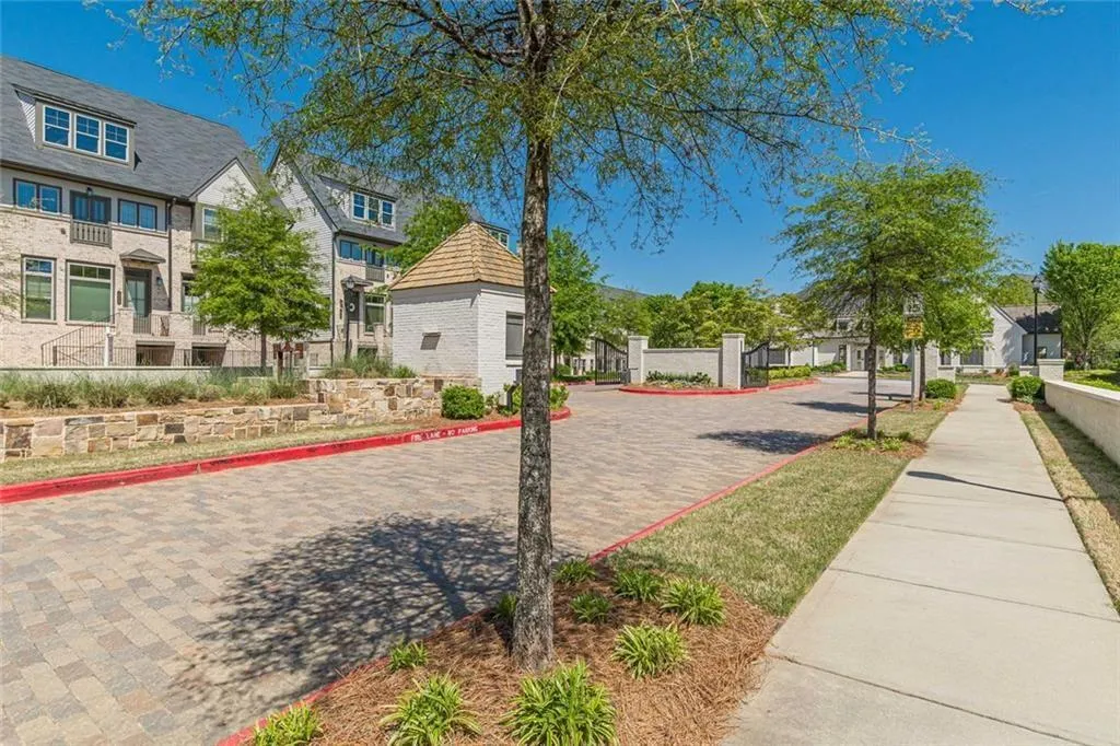 3651 Allegretto Circle, Atlanta, Georgia 30339, 2 Bedrooms Bedrooms, 0 ,2 BathroomsBathrooms,Residential,For Sale,3651 Allegretto Circle,7749746