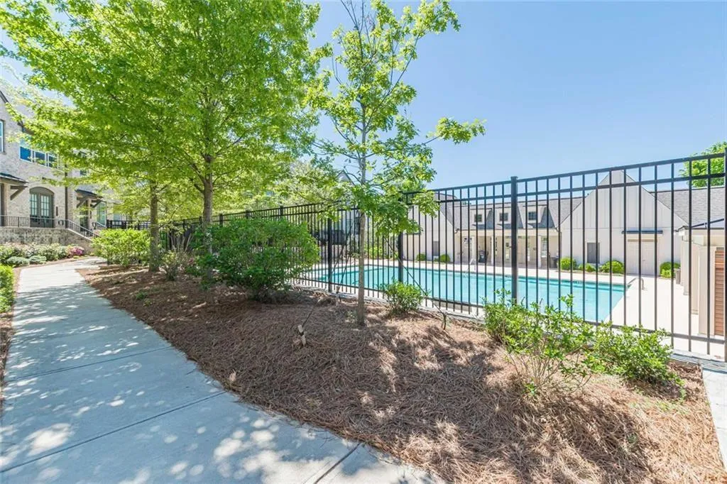3651 Allegretto Circle, Atlanta, Georgia 30339, 2 Bedrooms Bedrooms, 0 ,2 BathroomsBathrooms,Residential,For Sale,3651 Allegretto Circle,7749746