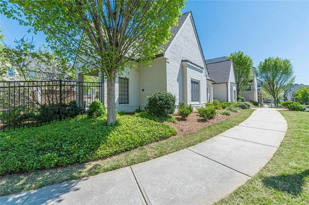 3651 Allegretto Circle, Atlanta, Georgia 30339, 2 Bedrooms Bedrooms, 0 ,2 BathroomsBathrooms,Residential,For Sale,3651 Allegretto Circle,7749746