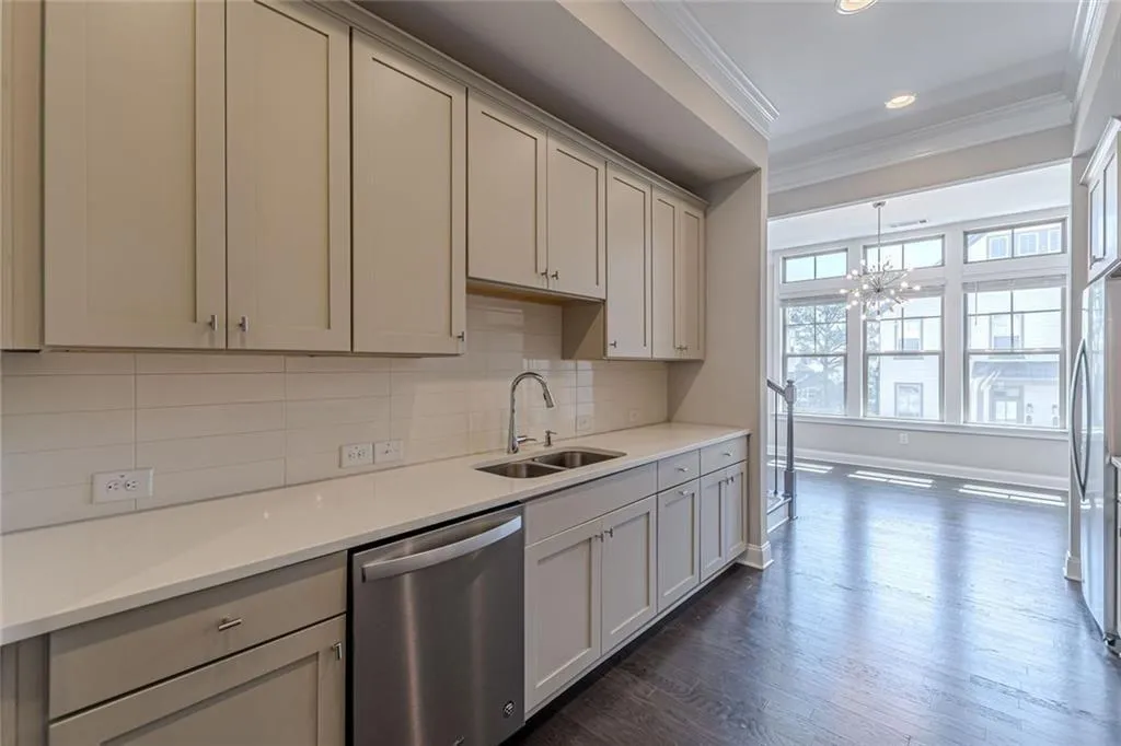 3651 Allegretto Circle, Atlanta, Georgia 30339, 2 Bedrooms Bedrooms, 0 ,2 BathroomsBathrooms,Residential,For Sale,3651 Allegretto Circle,7749746