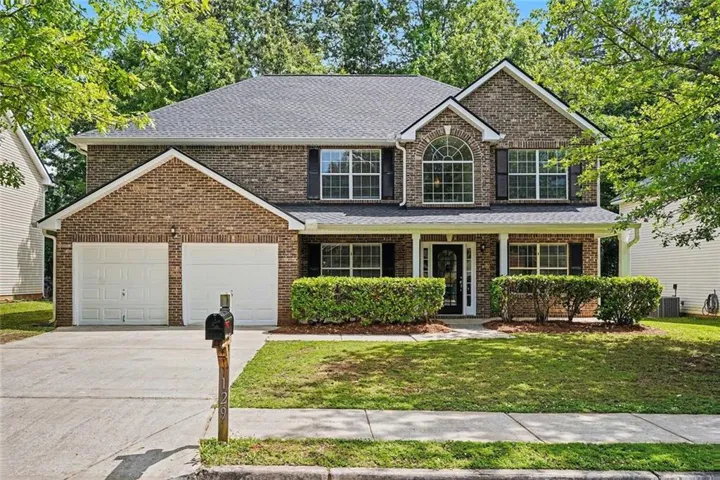 129 Kentwood Springs Drive, Hampton, Georgia 30228