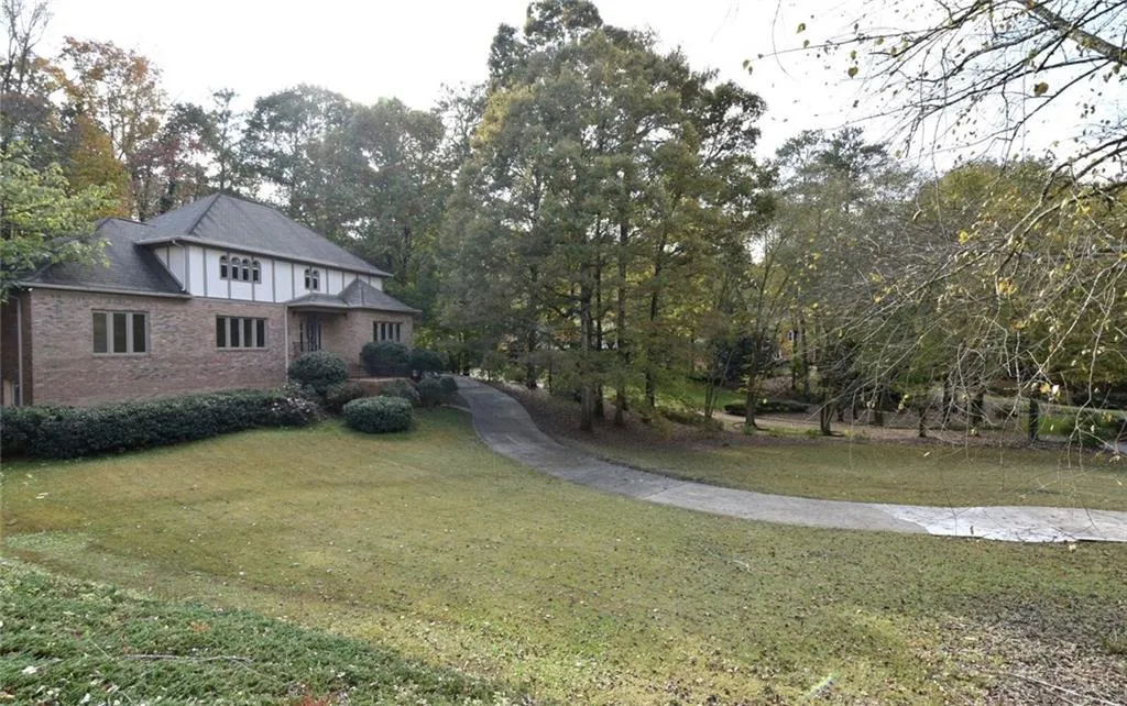 280 Landfall Road, Sandy Springs, Georgia 30328, 5 Bedrooms Bedrooms, ,3 BathroomsBathrooms,Residential,Sold,280 Landfall Road,5612719