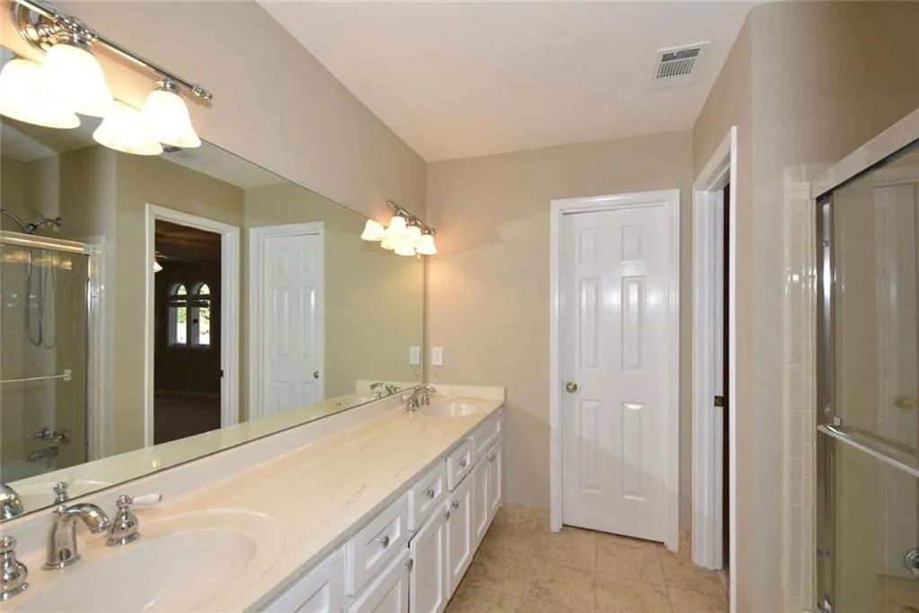 280 Landfall Road, Sandy Springs, Georgia 30328, 5 Bedrooms Bedrooms, ,3 BathroomsBathrooms,Residential,Sold,280 Landfall Road,5612719