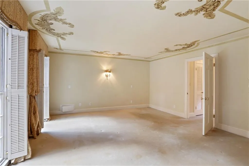 6250 Riverside Drive, Sandy Springs, Georgia 30328, 6 Bedrooms Bedrooms, ,4 BathroomsBathrooms,Residential,Sold,6250 Riverside Drive,6799839