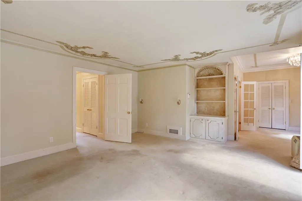 6250 Riverside Drive, Sandy Springs, Georgia 30328, 6 Bedrooms Bedrooms, ,4 BathroomsBathrooms,Residential,Sold,6250 Riverside Drive,6799839