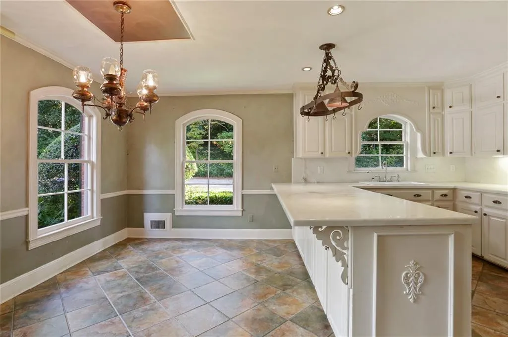 6250 Riverside Drive, Sandy Springs, Georgia 30328, 6 Bedrooms Bedrooms, ,4 BathroomsBathrooms,Residential,Sold,6250 Riverside Drive,6799839