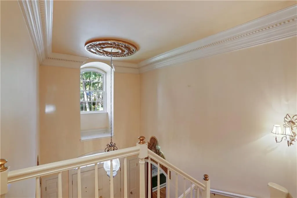 6250 Riverside Drive, Sandy Springs, Georgia 30328, 6 Bedrooms Bedrooms, ,4 BathroomsBathrooms,Residential,Sold,6250 Riverside Drive,6799839