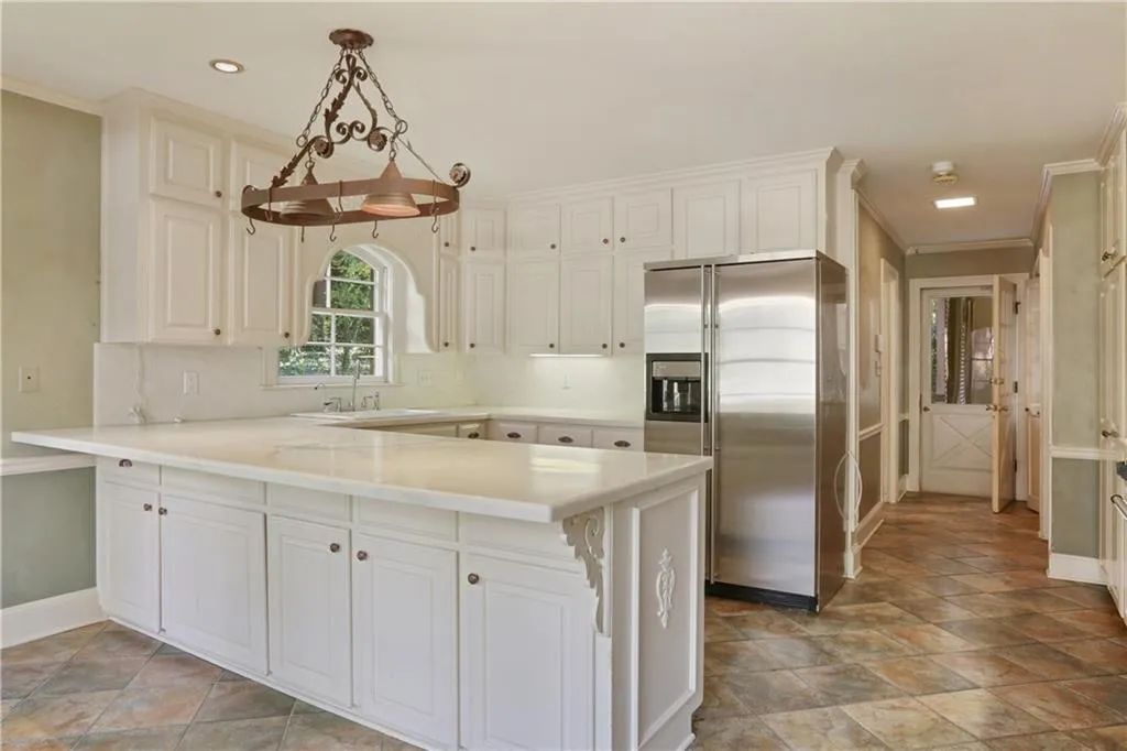 6250 Riverside Drive, Sandy Springs, Georgia 30328, 6 Bedrooms Bedrooms, ,4 BathroomsBathrooms,Residential,Sold,6250 Riverside Drive,6799839