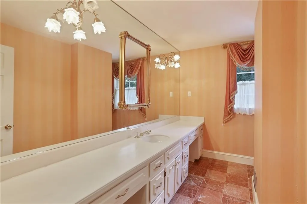 6250 Riverside Drive, Sandy Springs, Georgia 30328, 6 Bedrooms Bedrooms, ,4 BathroomsBathrooms,Residential,Sold,6250 Riverside Drive,6799839