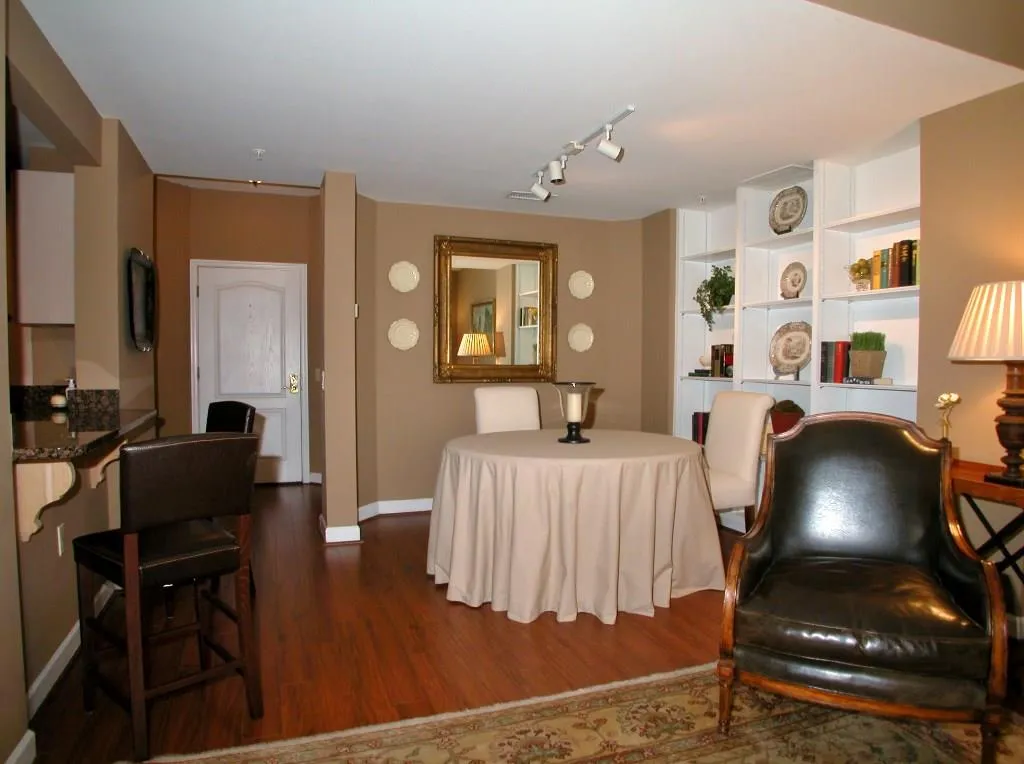 3475 Oak Valley Road Unit 280, Atlanta, Georgia 30326, 1 Bedroom Bedrooms, ,1 BathroomBathrooms,Residential,Sold,3475 Oak Valley Road Unit 280,5591927
