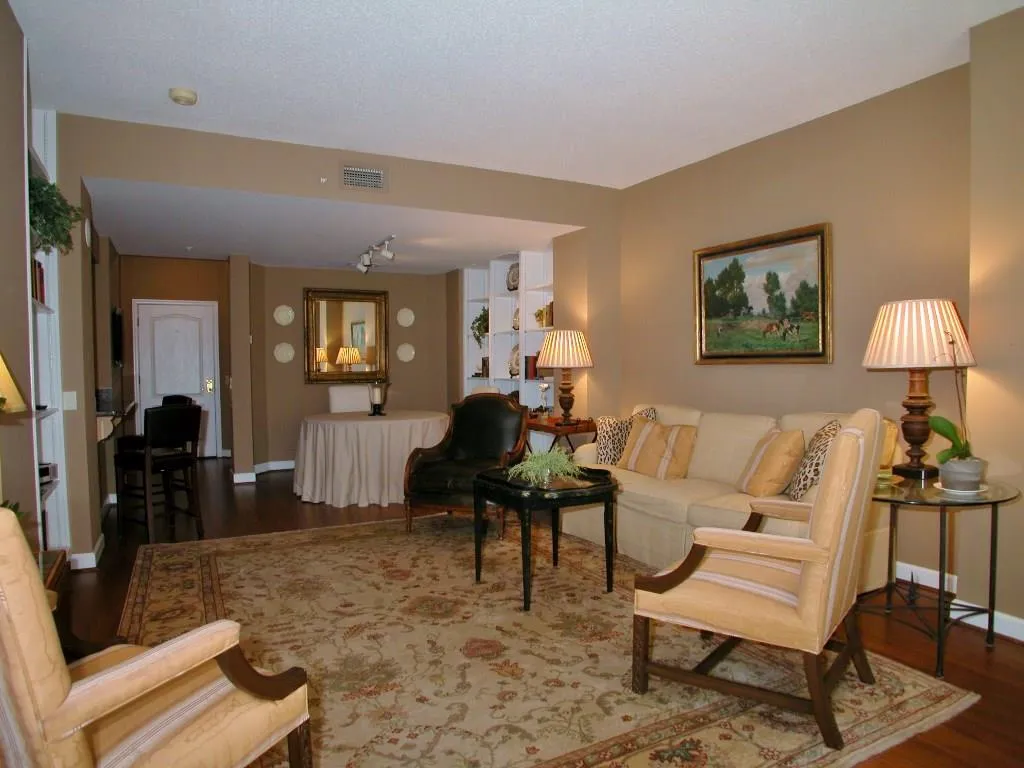 3475 Oak Valley Road Unit 280, Atlanta, Georgia 30326, 1 Bedroom Bedrooms, ,1 BathroomBathrooms,Residential,Sold,3475 Oak Valley Road Unit 280,5591927