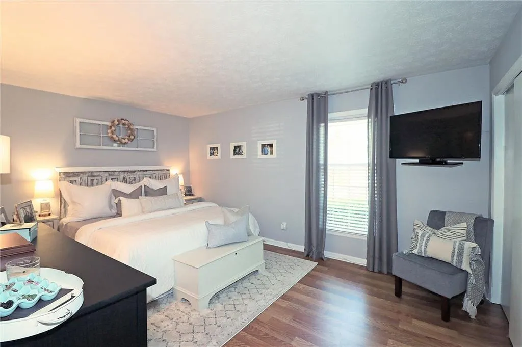 6700 Roswell Road Unit 22b, Atlanta, Georgia 30328, 2 Bedrooms Bedrooms, ,2 BathroomsBathrooms,Residential,Sold,6700 Roswell Road Unit 22b,6738378