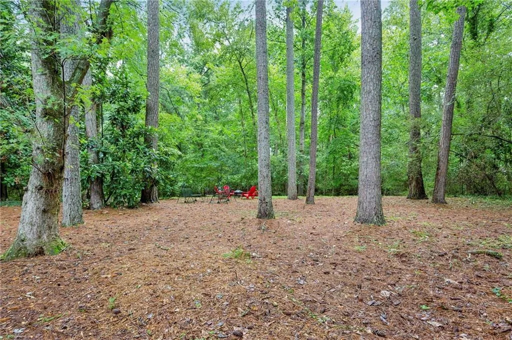 399 Glencastle Drive, Atlanta, Georgia 30327, 4 Bedrooms Bedrooms, ,2 BathroomsBathrooms,Residential,For Sale,399 Glencastle Drive,7633267