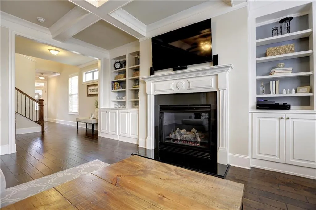 7655 Highland Bluff, Atlanta, Georgia 30328, 4 Bedrooms Bedrooms, ,3 BathroomsBathrooms,Residential,Sold,7655 Highland Bluff,5800482