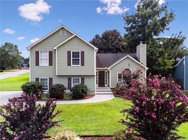 Welcome home to this beautifully maintained Kennesaw gem.