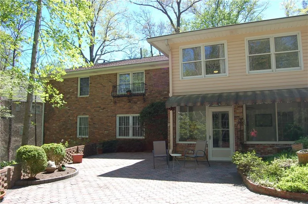 1120 Kingston Drive, Atlanta, Georgia 30342, 5 Bedrooms Bedrooms, ,2 BathroomsBathrooms,Residential,Sold,1120 Kingston Drive,5831251