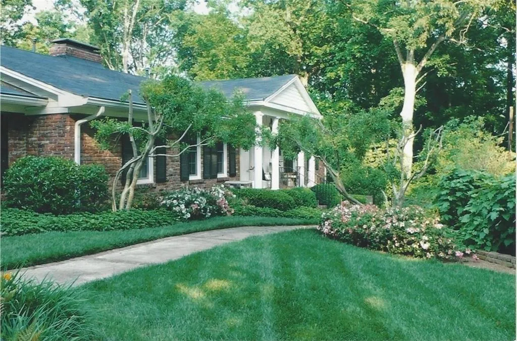 1120 Kingston Drive, Atlanta, Georgia 30342, 5 Bedrooms Bedrooms, ,2 BathroomsBathrooms,Residential,Sold,1120 Kingston Drive,5831251