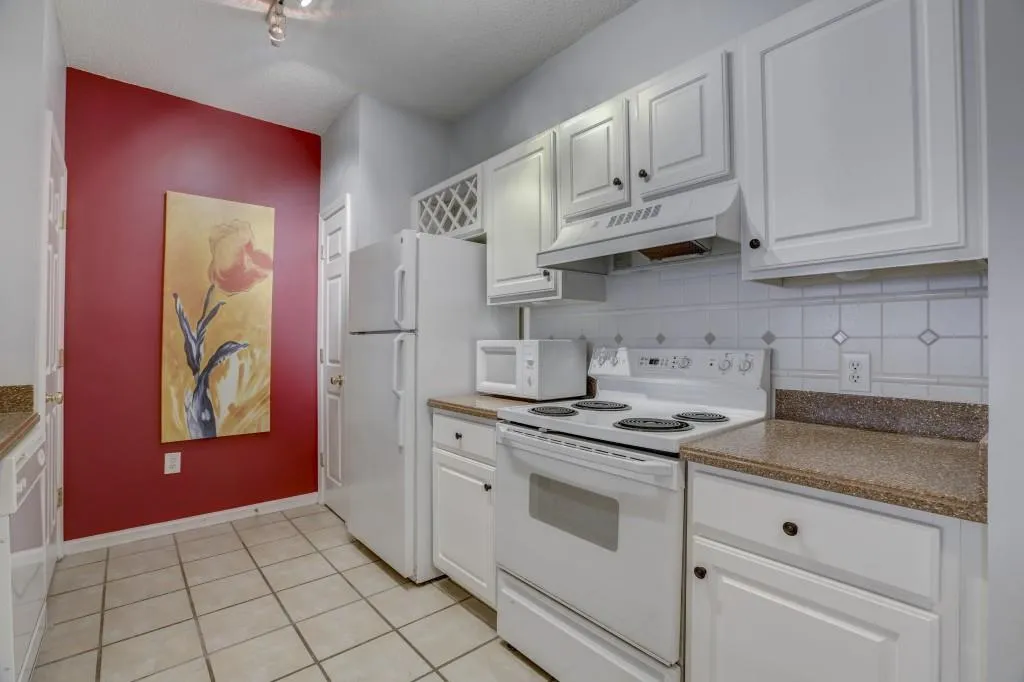 955 Juniper Street Ne Unit 2217, Atlanta, Georgia 30309, 1 Bedroom Bedrooms, ,1 BathroomBathrooms,Residential,Sold,955 Juniper Street Ne Unit 2217,5950598