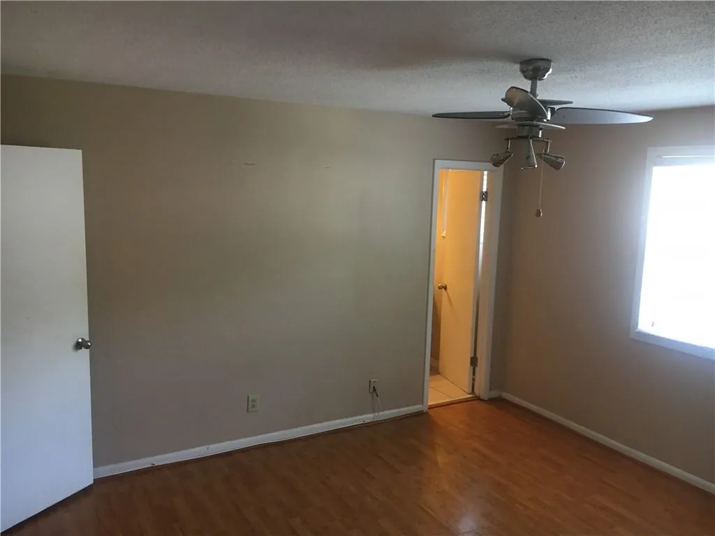6900 Roswell Road Ne Unit D5, Sandy Springs, Georgia 30328, 3 Bedrooms Bedrooms, ,2 BathroomsBathrooms,Residential,Sold,6900 Roswell Road Ne Unit D5,7020177