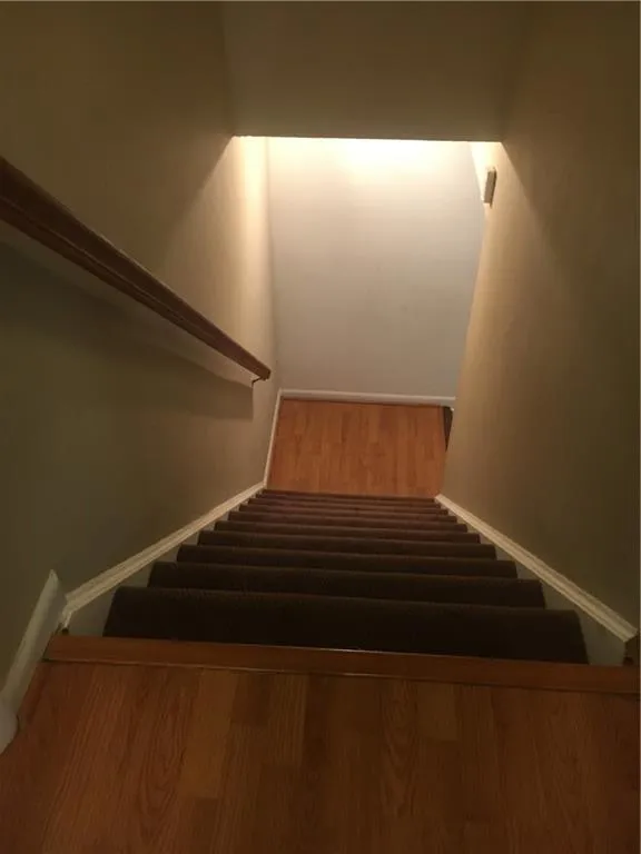 6900 Roswell Road Ne Unit D5, Sandy Springs, Georgia 30328, 3 Bedrooms Bedrooms, ,2 BathroomsBathrooms,Residential,Sold,6900 Roswell Road Ne Unit D5,7020177