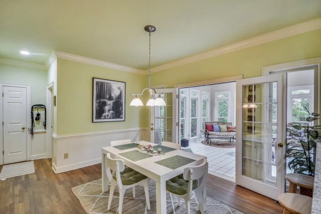 120 Wing Mill Road, Sandy Springs, Georgia 30350, 5 Bedrooms Bedrooms, ,4 BathroomsBathrooms,Residential,Sold,120 Wing Mill Road,6569508
