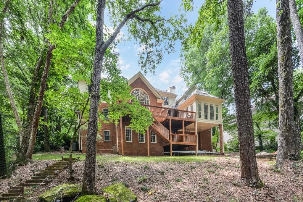 120 Wing Mill Road, Sandy Springs, Georgia 30350, 5 Bedrooms Bedrooms, ,4 BathroomsBathrooms,Residential,Sold,120 Wing Mill Road,6569508