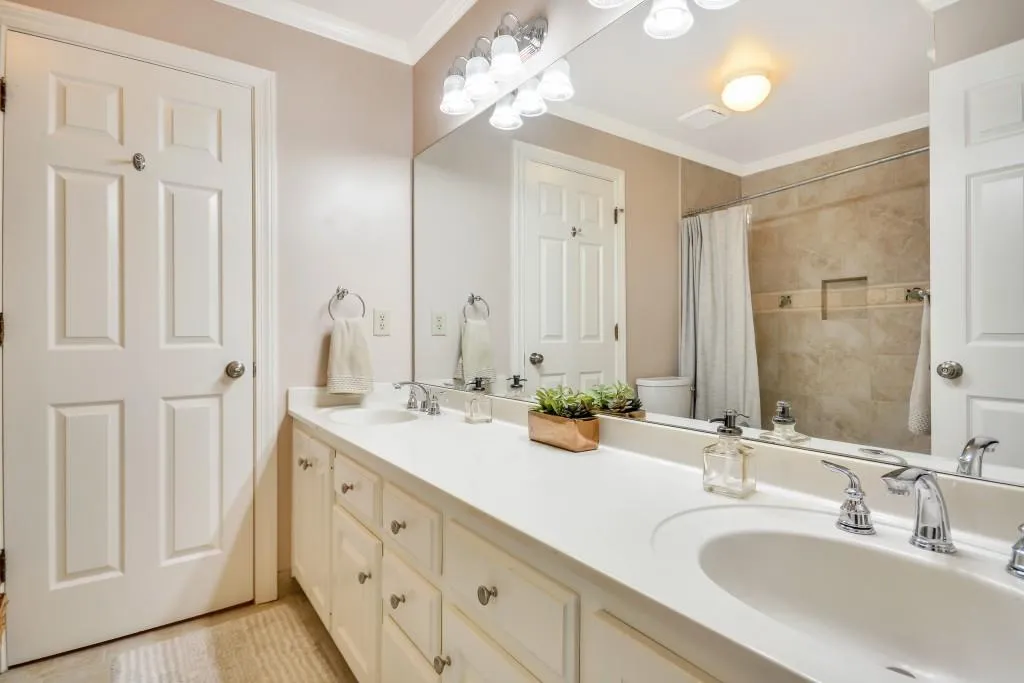120 Wing Mill Road, Sandy Springs, Georgia 30350, 5 Bedrooms Bedrooms, ,4 BathroomsBathrooms,Residential,Sold,120 Wing Mill Road,6569508