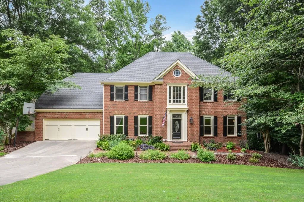 120 Wing Mill Road, Sandy Springs, Georgia 30350, 5 Bedrooms Bedrooms, ,4 BathroomsBathrooms,Residential,Sold,120 Wing Mill Road,6569508