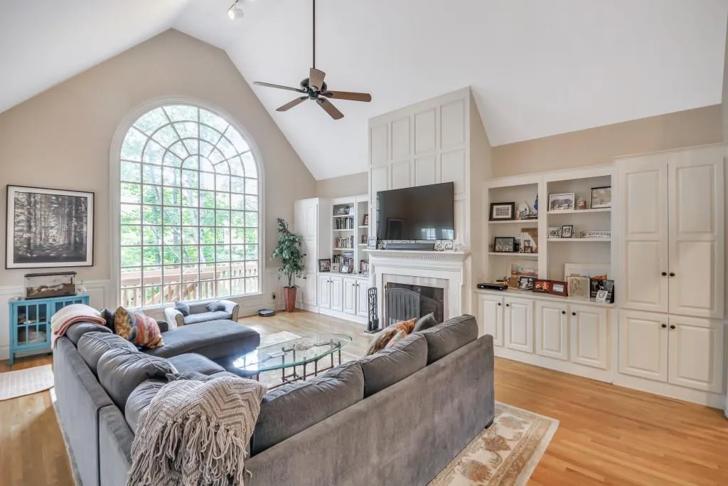 120 Wing Mill Road, Sandy Springs, Georgia 30350, 5 Bedrooms Bedrooms, ,4 BathroomsBathrooms,Residential,Sold,120 Wing Mill Road,6569508
