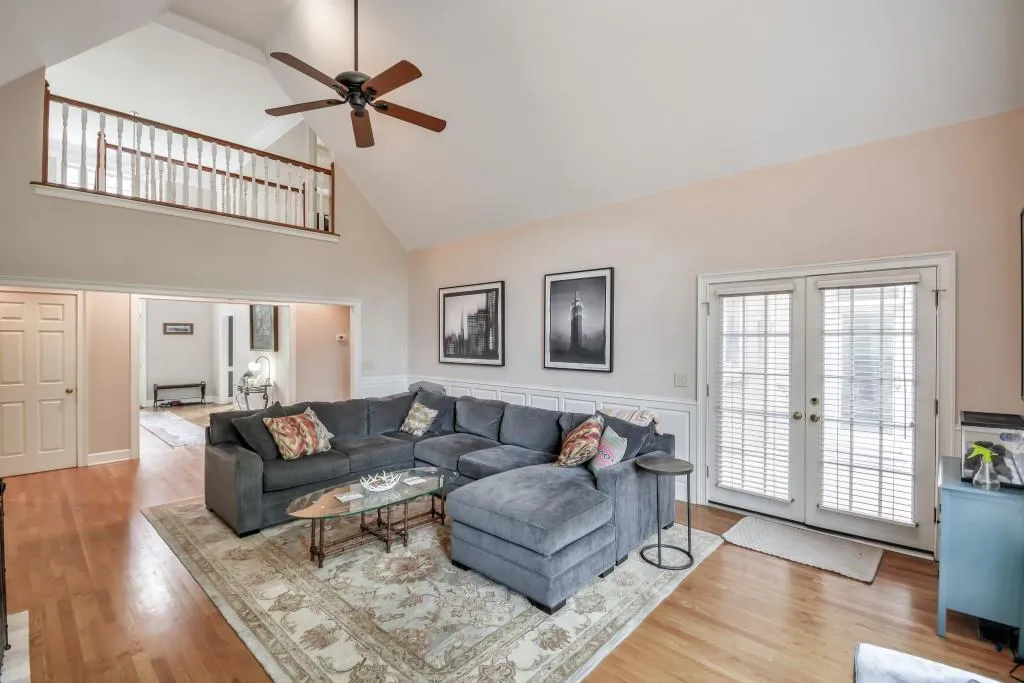 120 Wing Mill Road, Sandy Springs, Georgia 30350, 5 Bedrooms Bedrooms, ,4 BathroomsBathrooms,Residential,Sold,120 Wing Mill Road,6569508