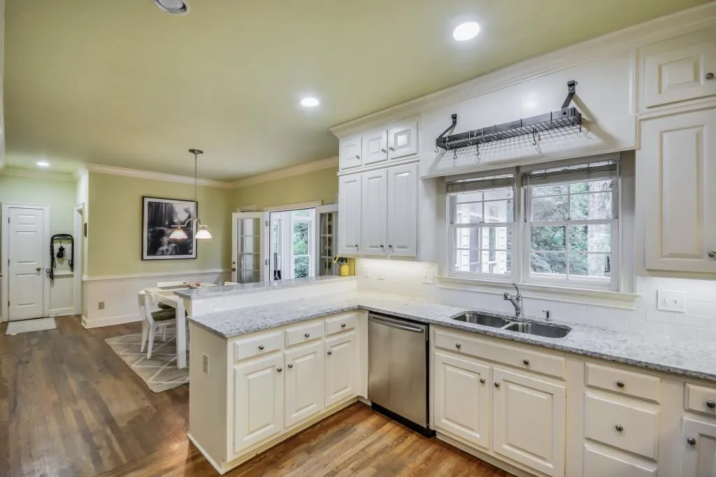 120 Wing Mill Road, Sandy Springs, Georgia 30350, 5 Bedrooms Bedrooms, ,4 BathroomsBathrooms,Residential,Sold,120 Wing Mill Road,6569508