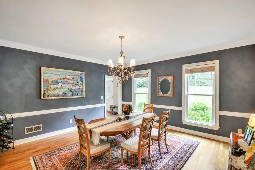 120 Wing Mill Road, Sandy Springs, Georgia 30350, 5 Bedrooms Bedrooms, ,4 BathroomsBathrooms,Residential,Sold,120 Wing Mill Road,6569508