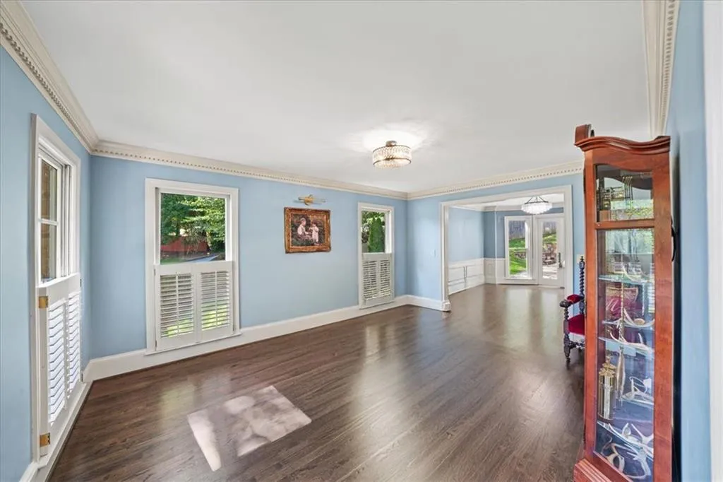 1880 Redbourne Drive, Atlanta, Georgia 30350, 5 Bedrooms Bedrooms, ,4 BathroomsBathrooms,Residential,Sold,1880 Redbourne Drive,7571131