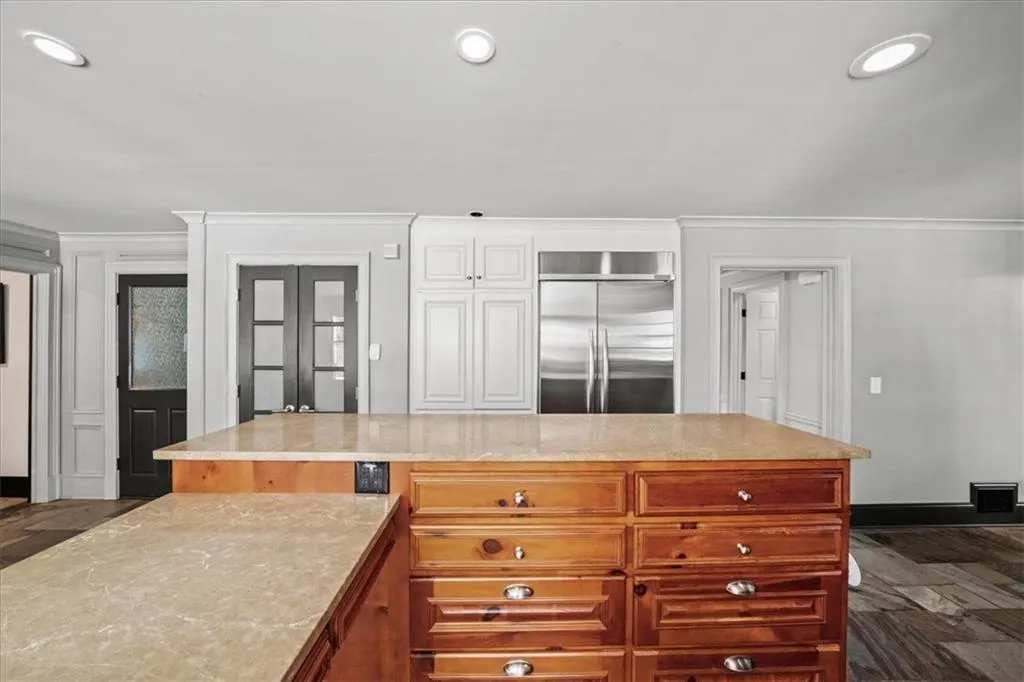 1880 Redbourne Drive, Atlanta, Georgia 30350, 5 Bedrooms Bedrooms, ,4 BathroomsBathrooms,Residential,Sold,1880 Redbourne Drive,7571131
