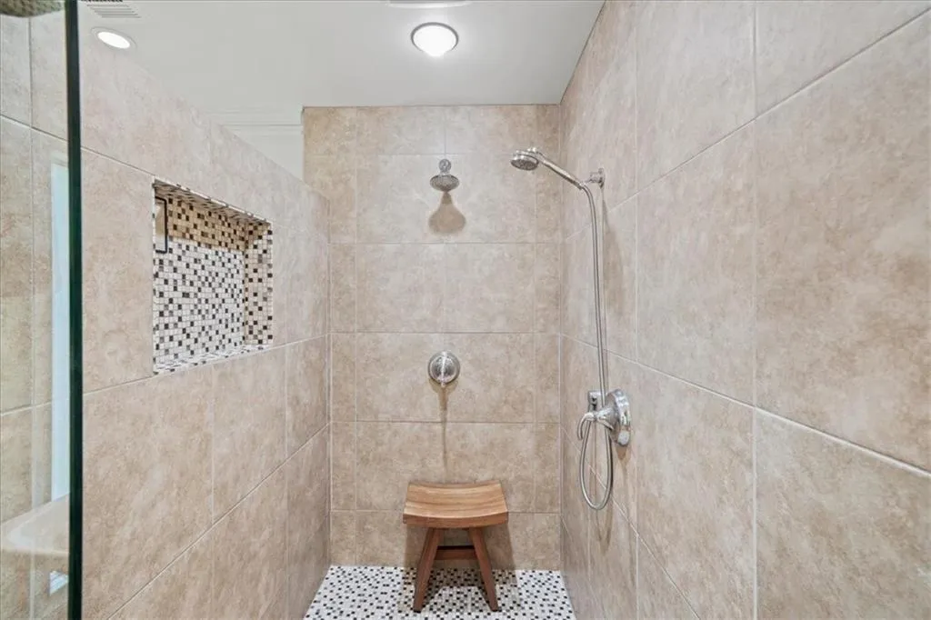 1880 Redbourne Drive, Atlanta, Georgia 30350, 5 Bedrooms Bedrooms, ,4 BathroomsBathrooms,Residential,Sold,1880 Redbourne Drive,7571131