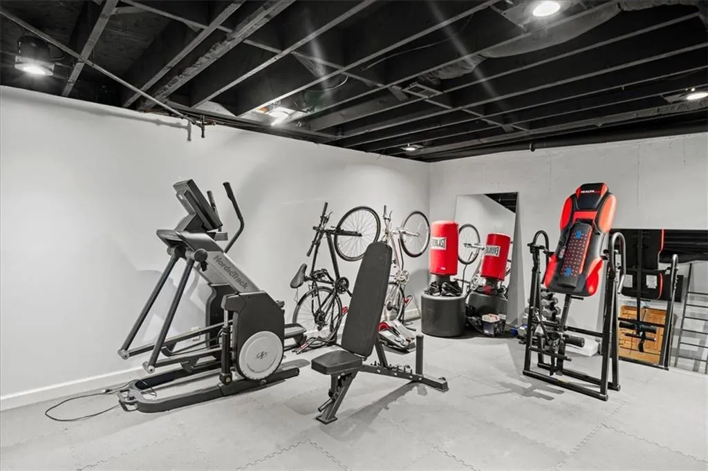 1880 Redbourne Drive, Atlanta, Georgia 30350, 5 Bedrooms Bedrooms, ,4 BathroomsBathrooms,Residential,Sold,1880 Redbourne Drive,7571131