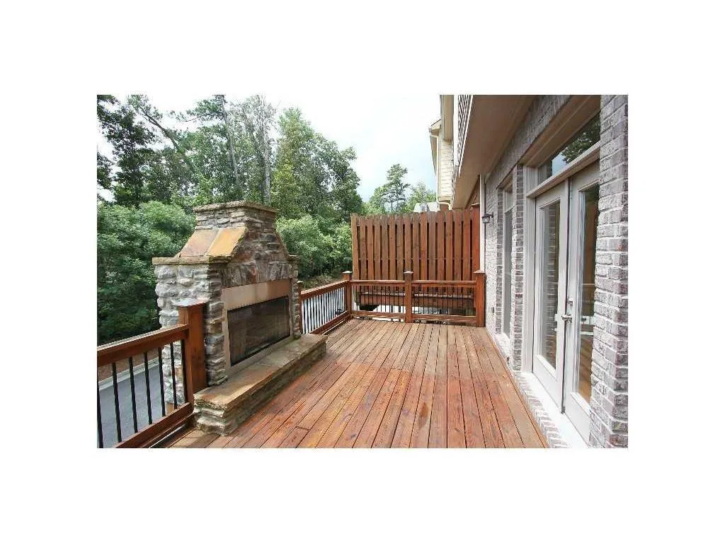 200 Mystic Ridge Hill, Atlanta, Georgia 30342, 4 Bedrooms Bedrooms, ,4 BathroomsBathrooms,Residential,Sold,200 Mystic Ridge Hill,5692907